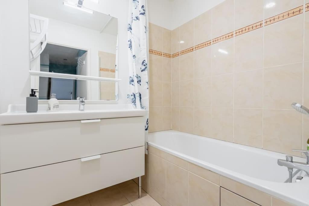 Elegant Appartement Familial Disneyland & Gare Rer Bussy-Saint-Georges Exterior foto